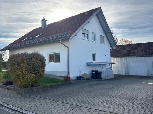 Foto - Dachgeschoßwohnung in Buch zur Miete