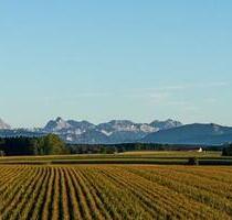 Erstbezug, 4 Raum Wohnung mit Alpenpanorama, Küche und Aufzug - Feichten an der Alz