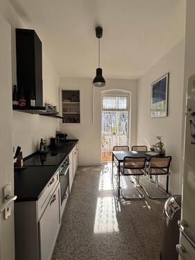 Foto - Helles WG-Zimmer in zentraler Altbauwohnung in Kiel-Ravensberg