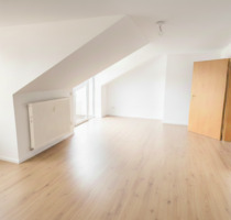 Erstbezug nach Renovierung – Whg. Balkon & neuer EBK, Hochschule - Coburg