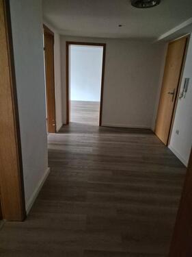 Foto - 2-Zimmer-Wohnung mit ca. 52 m² im Souterrain. (UG)