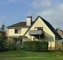 Teilmodernisiertes Ein-Zweifamilienhaus mit Garage in Spaden - Schiffdorf