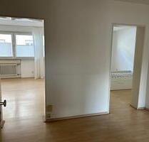 Großzügige 2 Zimmerwohnung mit Küche und Balkon - Mannheim Fahrlach