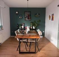 Vom Eigentümer: Helle 3,5-Zimmer Wohnung mit Balkon - Lenningen