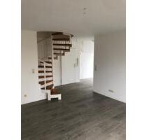 Helle 2,5 Zimmer Maisonette-Wohnung in MemmelsdorfLichteneiche - Gundelsheim