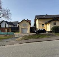 Kleines Wohnhaus zu Vermieten - 800,00&nbsp;EUR Kaltmiete, ca.&nbsp; 72,00&nbsp;m&sup2; in Heuchelheim a. d. Lahn (PLZ: 35452)