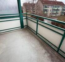 +++ Sonnige 3 Raumwohnung mit Balkon +++ - Bad Lauchstädt