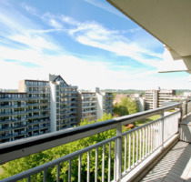 Lichtdurchflutete Vierzimmerwohnung mit zwei Loggien - Köln Lindenthal