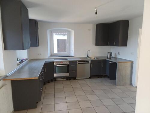 Foto - Wohnung mit Garten im Erdgeschoß mit 110 m² (Kaltmiete: 720 Euro)