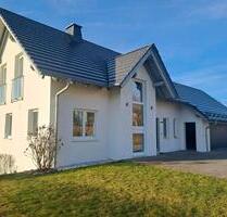 Hochwertiges Einfamilienhaus in grüner Ortsrandlage zu vermieten - Haunetal
