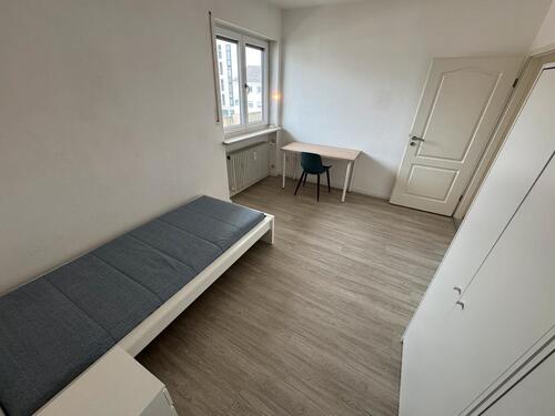 Foto - Attraktives WG-Zimmer in Kirchseeon vollmöbliert ab 1.12