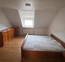 4 Zimmer Küche Bad - 750,00 EUR Kaltmiete, ca.  90,00 m² in Riegelsberg (PLZ: 66292)