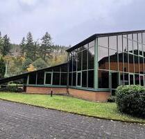 Büro- Praxis- Gewerbegebäude in Ilmenau