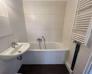 Raum für Komfort: Großzügige Wohnung mit zwei Balkonen und zwei Bädern - Reinsdorf