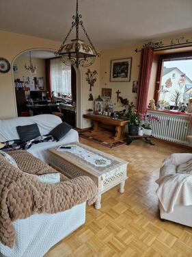 Foto - 4,5 Zimmer-Wohnung mit Balkon und Gäste-WC in 97714 Oerlenbach