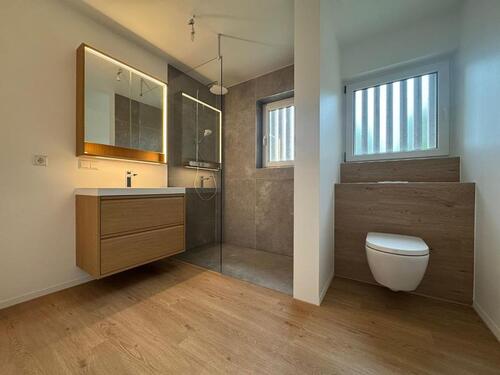 Foto - Möbliertes, frisch saniertes 2-ZKB Apartment + TG-Stellplatz