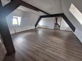 Foto - geräumige Dachgeschosswohnung mit Dachbalken