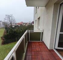 Erdgeschosswohnung mit Balkon und Tageslichtbad – ideal für entspanntes Wohnen - Merseburg