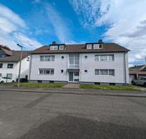 Zum 1.04: DG Wohnung im Zentrum von Pulheim