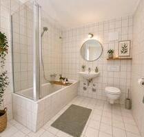 *** Top-Wohnung mit Balkon und TG Stellplatz in Werdau zu vermieten ***