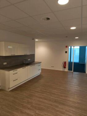 Foto - Bürofläche im Hafen insg. bis zu 90 qm zu vermieten