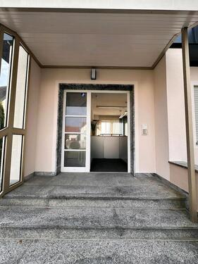 Foto - Bürofläche zu vermieten - 700,00 EUR Kaltmiete,