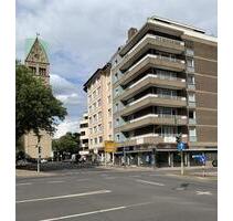 Große Zimmer im Düsseldorfer Zentrum