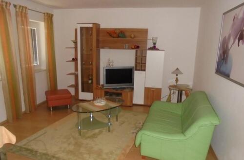 Foto - Biete eine elegante möblierte Wohnung