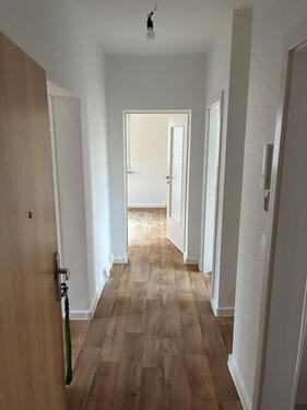 Foto - Erstbezug nach Sanierung - 438,00 EUR Kaltmiete, ca.  62,50 m²