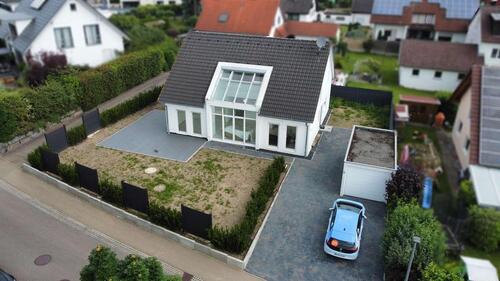 Foto - Großzügiges Einfamilienhaus mit Garten und Garage in Niederstotzingen zum vermieten!