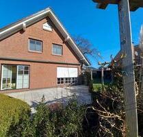 Wohnung zentral in Altenoythe - 700,00&nbsp;EUR Kaltmiete, ca.&nbsp; 90,00&nbsp;m&sup2; in Friesoythe (PLZ: 26169)