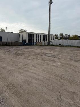 Foto - Stellplätze in Hilden zu vermieten für LKWs sehr Zentral am AK