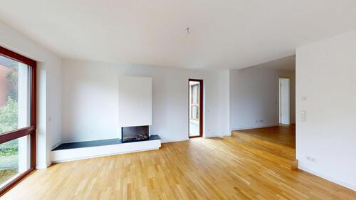 Foto - Kreuzviertel-Traum: Exklusive 2-Zimmer-Wohnung mit Einbauküche, Loggia & Kirchblick