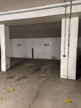 Foto - Tiefgarage - 80,00&nbsp;EUR Miete,