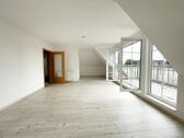 Foto - Moderne Maisonette-Dachgeschosswohnung mit Charme – 3,5 Zimmer & Balkon