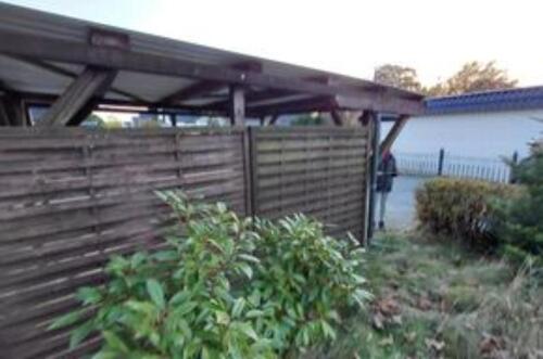 Foto - Carport zum Selbstabbau - 250,00 EUR Kaltmiete, ca.  0,00 m²