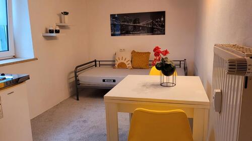 Foto - Zimmer möbliert in Weiden - 180,00&nbsp;EUR Kaltmiete, ca.&nbsp; 18,00&nbsp;m&sup2;