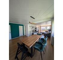Lichtdurchflutete 3-Zi.-Whg mit Balkon & Garage in Bi. Untermberg - Bietigheim-Bissingen