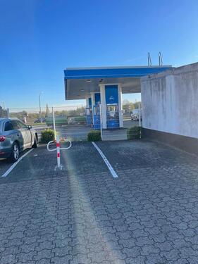 Foto - Stellplatz im abschließbaren und videoüberwachten Hof 