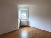 Foto - 3-Raum-Dachgeschosswohnung- hell, ruhig in Untermaßfeld ab 01.11.