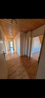 Foto - 3,5 ZW, 95m², Balkon, EBK, Stellplatz, Keller,...