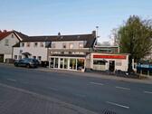 Foto - Haus mit 3 Wohnungen und 1 Gastronomiegeschäft und 1x Garage