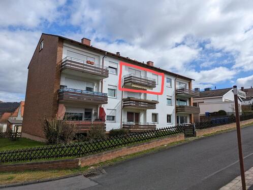 Foto - 2 Zimmer, Balkon, Küche, Bad, Kfz-Stellplatz, grün und ruhig!