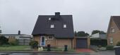 Foto - Einfamilienhaus mit Garage + Garten in Heide zu vermieten