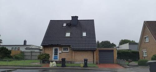 Foto - Einfamilienhaus mit Garage + Garten in Heide zu vermieten