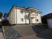 Foto - Großes Einfamilienhaus in schöner Lage