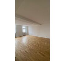 Helle, frisch renovierte 2,5-Zimmer-Wohnung mit EBK - Donaueschingen