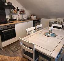 Halver-3-Zimmer-Whg in zentr. Lage – 75 m², Stellplatz inklusive