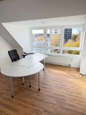 Foto - Heller Büroraum mit Seeblick im Zentrum von Refrath