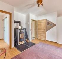 Schöne moderne 4-5 Z Wohnung - 1.300,00&nbsp;EUR Kaltmiete, ca.&nbsp; 110,00&nbsp;m&sup2; in Walzbachtal (PLZ: 75045)